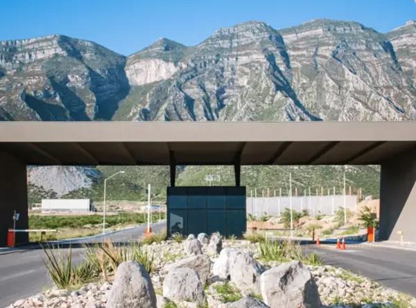 Terreno comercial en renta en Santa Catarina