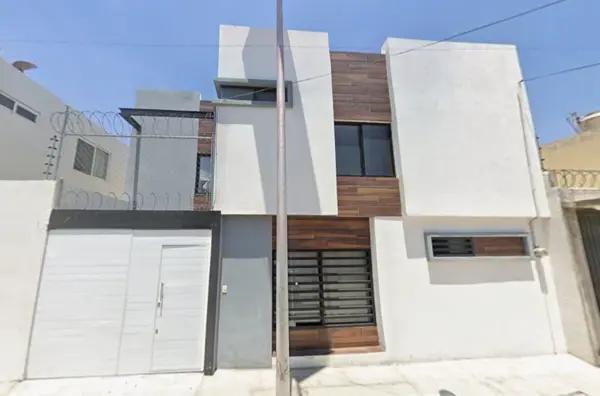 Casa en Remate en Loma Encantada, Puebla: Oportunidad Única