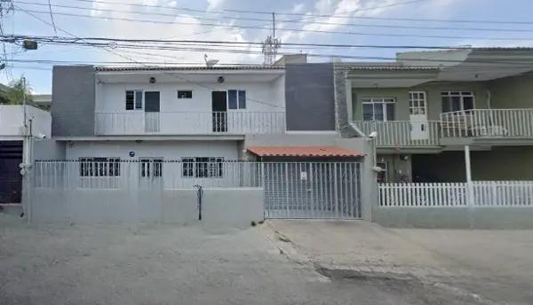 Casa en Ejido San Isidro, Zapopan: Oportunidad de Adquisición