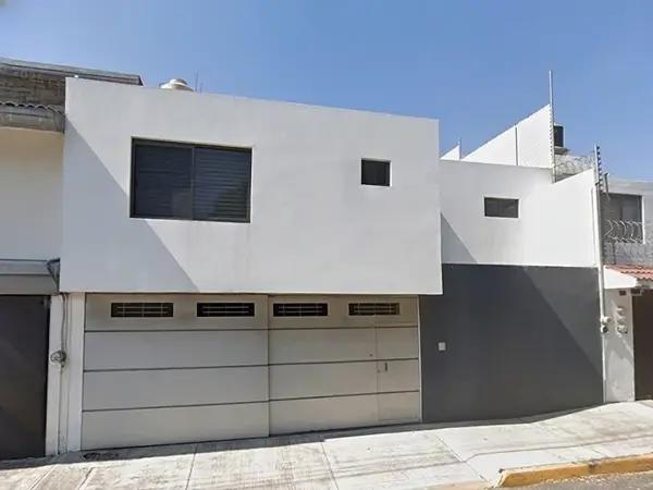 Casa en remate hipotecario en Los Pilares, Puebla
