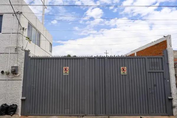 Bodega en Renta, C. segunda Gabino Barreda, Col. Santa María Morelos, Puebla.
