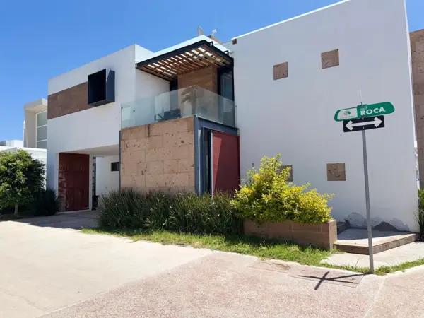 Casa Amueblada en Venta en Dellaterra Residencial al Norte de Aguascalientes