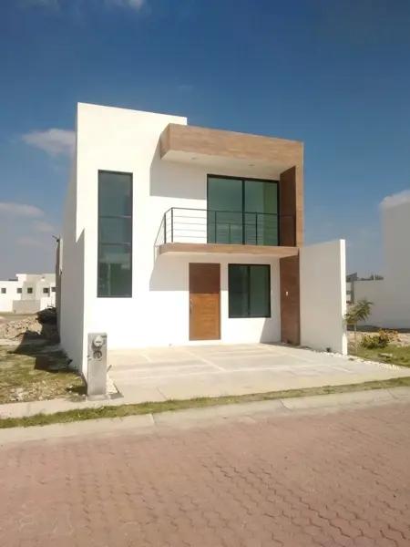 CASA EN VENTA EN FRACCIONAMIENTO CERRADO LA ANTIGUA CEMENTERA