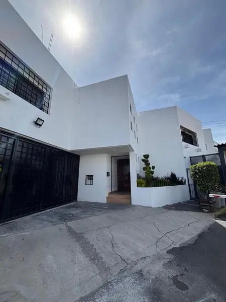 Casa en Renta con 3 Recámaras en Lomas de Tarango, Álvaro Obregón