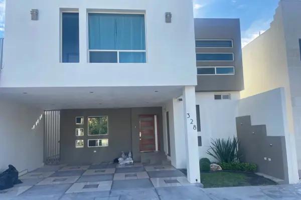 Casa en RENTA en Privanzas del Campestre (Marsella)