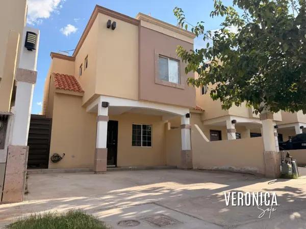 CASA EN VENTA EN ZONA GÓMEZ MORIN