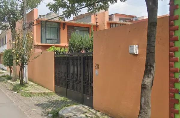 Casa en Tlalpan en Remate Hipotecario, Ciudad de México