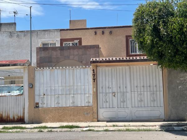 CASA EN VENTA SAN JUAN DEL RIO QUERETARO