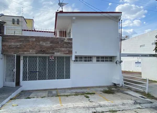 Renta oficinas con servicios. Col. La Paz