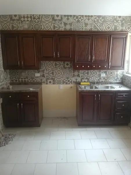 CASA EN RENTA DE UN PISO  DE 3 HABITACIONES
