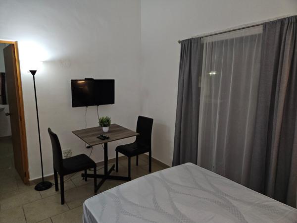 ??RENTO MINI DEPARTAMENTO AMUEBLADO EN RENTA – LAS LOMAS