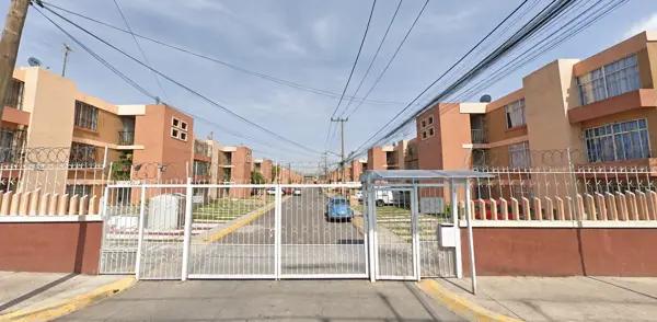 Oportunidad de remate: Departamento en Los Héroes Tecámac II, Estado de México