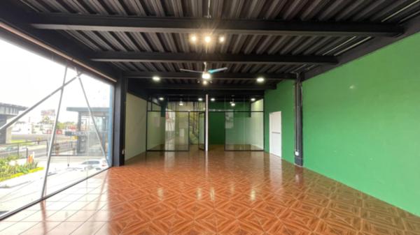 Oficina en renta en La Noria, Puebla – Plaza Grand Pont