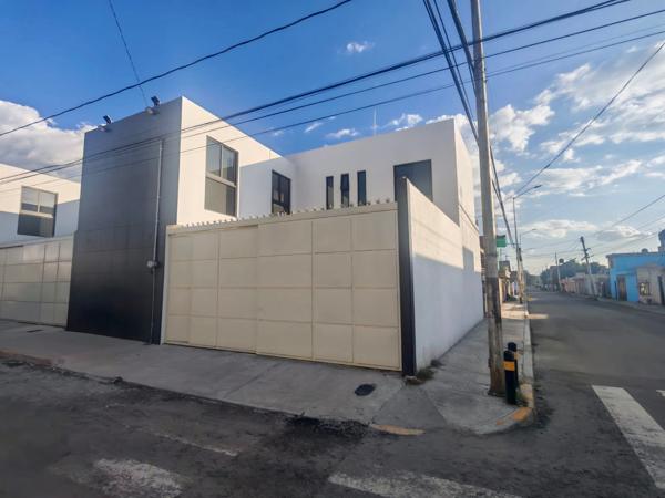 Casa NUEVA en VENTA en LA ESQUINA- 11 sur y 16 de septiembre