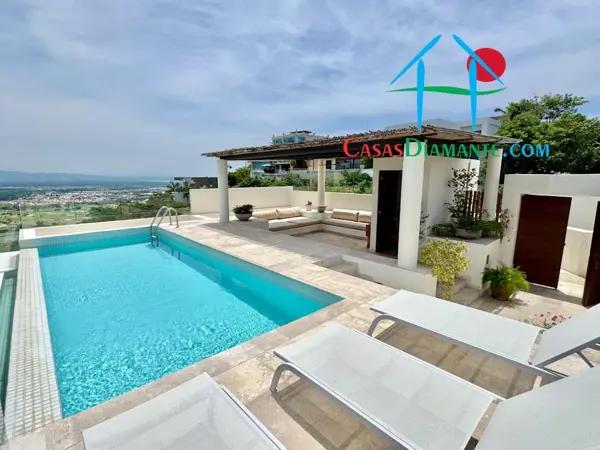 Depa con roof garden y alberca privada con vista al mar
