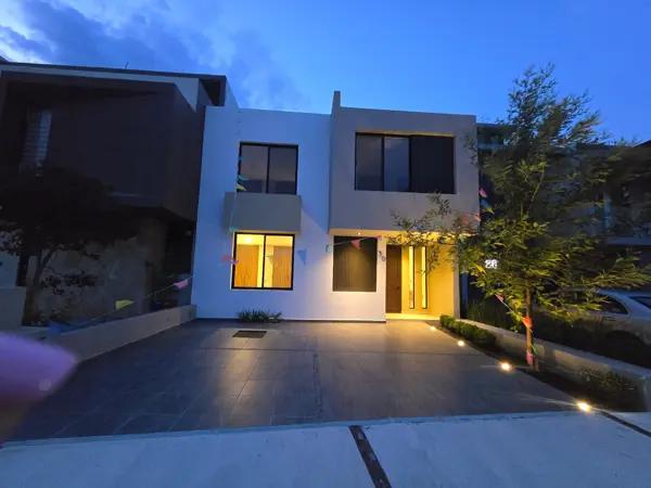 VENTA DE CASA CAÑADAS DEL ARROYO, CORREGIDORA, QUERÉTARO