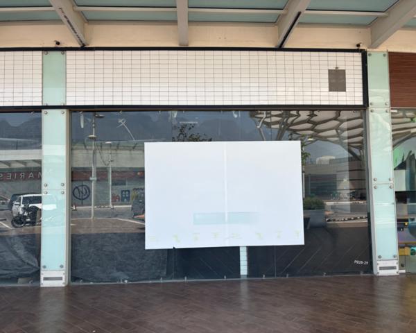 Local  en renta en plaza comercial en Valle Poniente
