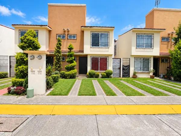 FUNCIONAL CASA EN VENTA, LAS MISIONES I EN TOLUCA...