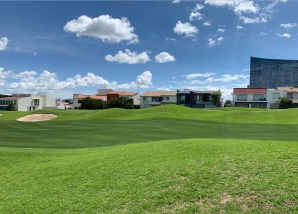 Terreno junto al Campo de Golf en La Vista Country Club Puebla