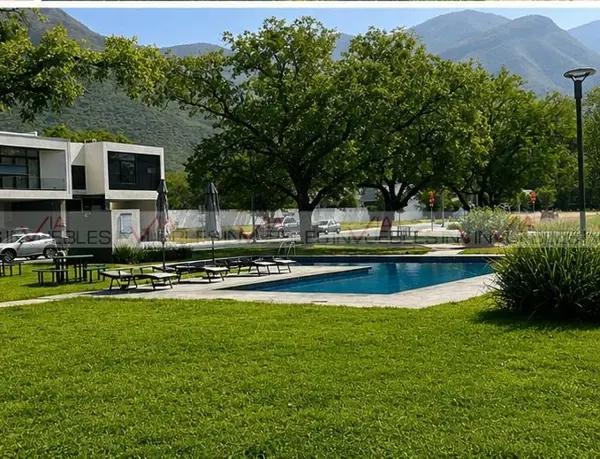 Las Esmeraldas Residencial Los Cristales