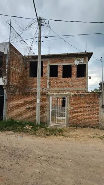 Casa en obra negra en venta en col. el Sauz, Tlaquepaque