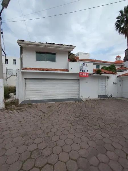 VENTA CASA REMATE FRACC ZAVALETA CAMINO REAL A CHOLULA
