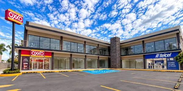 LOCALES COMERCIALES EN RENTA RAMOS ARIZPE PLAZA YOLA