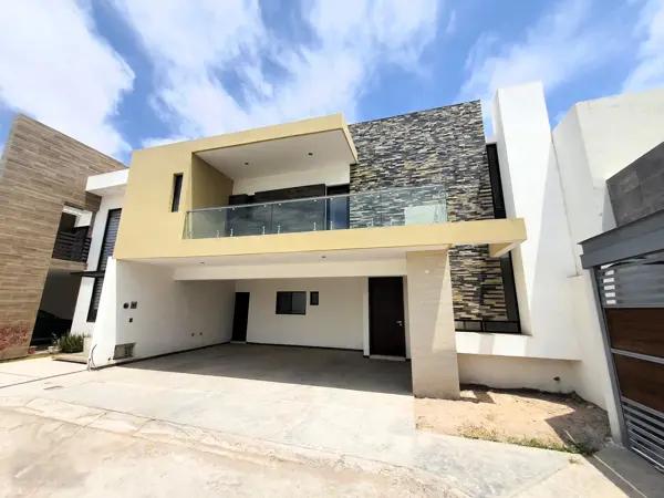 Casa para estrenar con Recámara en Planta Baja - Viñedos