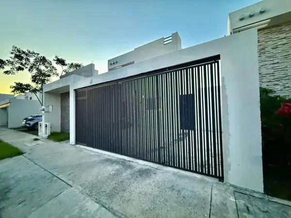 Casa en Venta en Fraccionamiento Las Américas, Mérida