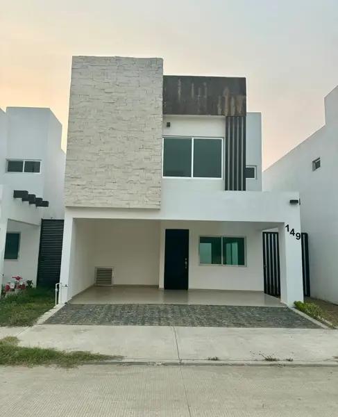 Casa en renta en Real Campestre, Clúster 21