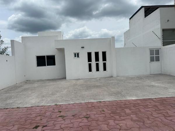 Casa de un piso en renta con amplio jardín en Real de Juriquilla, Querétaro