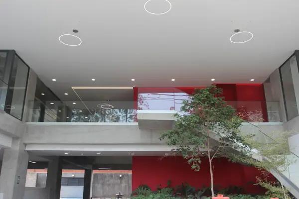 Renta de moderno departamento en Guadalajara con acceso para personas mayores
