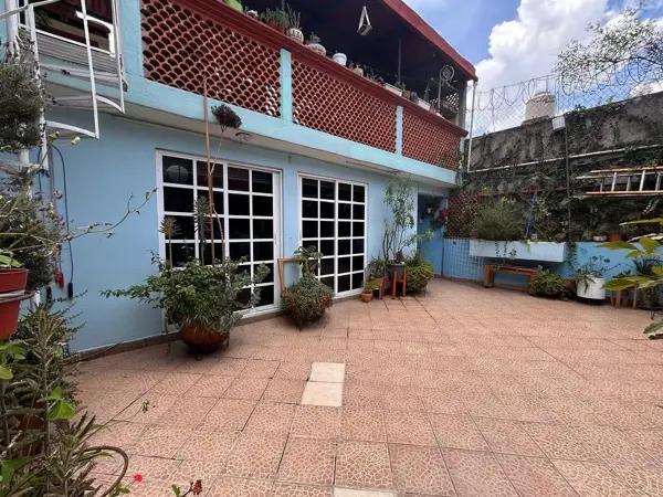 CASA EN VENTA, EN COLONIA PASEOS DE CHURUBUSCO, IZTAPALAPA