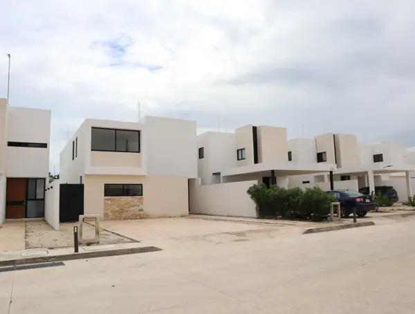 CASAS EN PRIVADA ALMENA EN DZYTIA