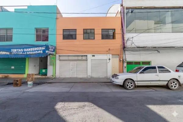 Edificio con Local Comercial y 2 Departamentos en Ecatepec, Ciudad Azteca