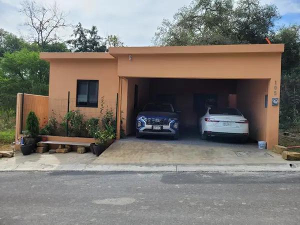 Casa en Venta en Rincon de Santiago, una sola planta -Carretera Nacional, N. L.