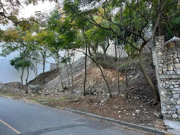 Terreno en Venta en Colinas de San Angel - Zona Valle - San Pedro Garza García, N. L.