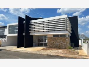Casa en venta en Conkal, Conkal, Yucatán Casa en venta en Conkal, Conkal, Yucatán