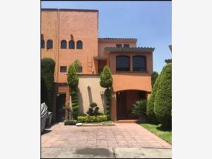 Casa en venta en Fuentes de Tepepan, Tlalpan, Ciudad de México Casa en venta en Fuentes de Tepepan, Tlalpan, Ciudad de México