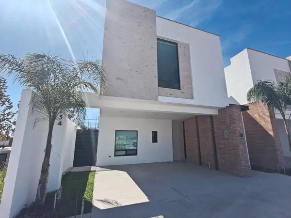Casa en Venta en La Rioja Residencial, Torreón, Coahuila de Zaragoza Casa en Venta en La Rioja Residencial, Torreón, Coahuila de Zaragoza