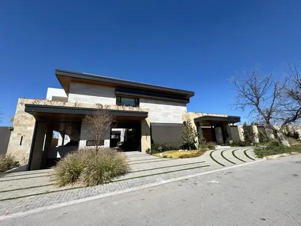 RESIDENCIA NUEVA DE LUJO EN LAS VILLAS TORREÓN, COAH RESIDENCIA NUEVA DE LUJO EN LAS VILLAS TORREÓN, COAH