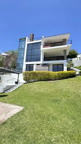 CASA EN VENTA EN LAS CAÑADAS CASA EN VENTA EN LAS CAÑADAS