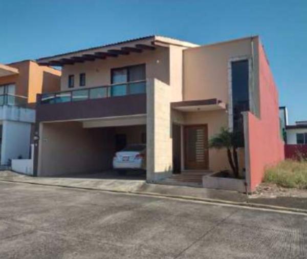 Casa en venta en Virginia, Córdoba, Veracruz de Ignacio de la Llave Casa en venta en Virginia, Córdoba, Veracruz de Ignacio de la Llave