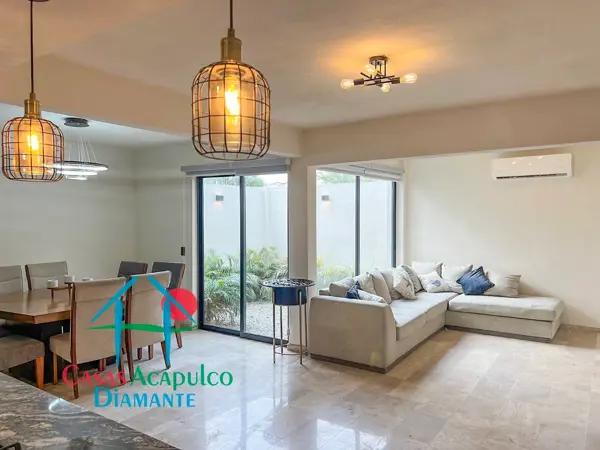 Casa con roof garden en zona residencial cerca de las mejores playas de Acapulco Casa con roof garden en zona residencial cerca de las mejores playas de Acapulco