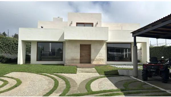 Casa en venta en Cacalomacán Centro, Toluca, México Casa en venta en Cacalomacán Centro, Toluca, México