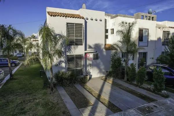 Linda casa en venta en Altus Quinta Linda casa en venta en Altus Quinta
