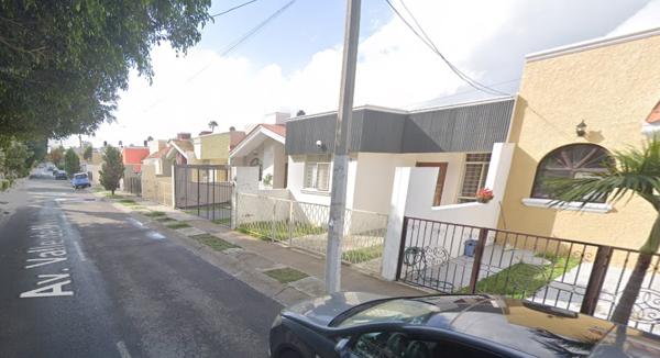 VENDO CASA EN VIVEROS DEL VALLE, ZAPOPAN-JAL VENDO CASA EN VIVEROS DEL VALLE, ZAPOPAN-JAL