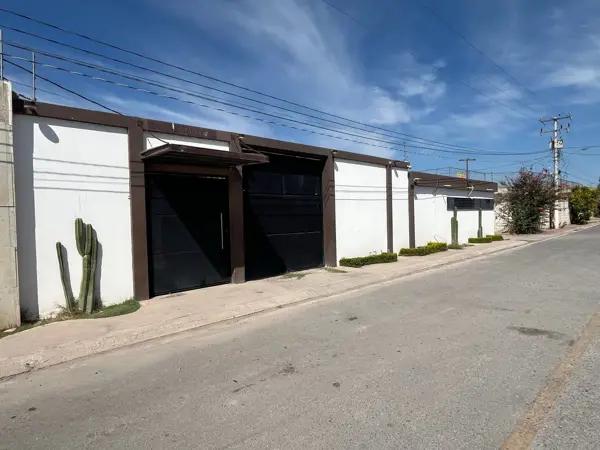 QUINTA EN RENTA AMUEBLADA CON ALBERCA Y MUCHO JARDIN EN LA CONCHA, TORREON (FRENTE AL CLUBSITO) QUINTA EN RENTA AMUEBLADA CON ALBERCA Y MUCHO JARDIN EN LA CONCHA, TORREON (FRENTE AL CLUBSITO)