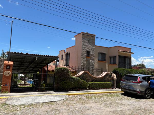 VENDO CASA TEQUISQUIAPAN VENDO CASA TEQUISQUIAPAN