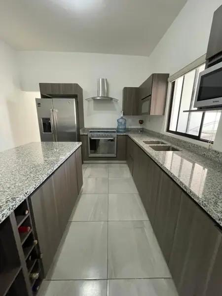CASA EN VENTA, CERRADA CON AMENIDADES M1 CASA EN VENTA, CERRADA CON AMENIDADES M1